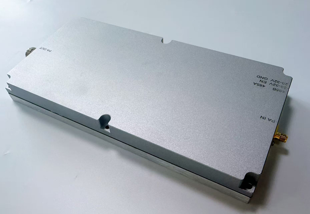 Uziwave GRQ-20-700M-100W GaN Broadband Amplifier